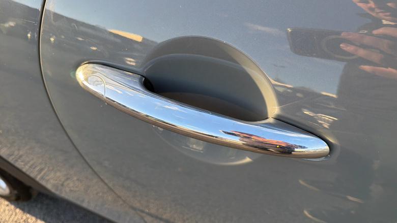 MINI Hatchback 1.5 Cooper Classic II 3dr Petrol Hatchback